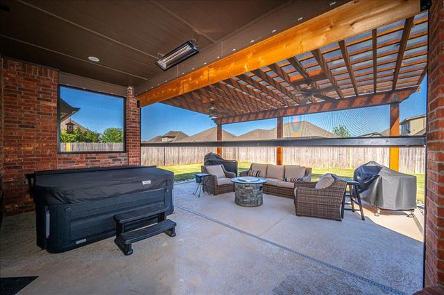 4924 Champlain Place, Edmond, OK 73025