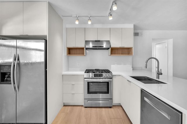 3265 Virginia St 8, Miami, FL 33133