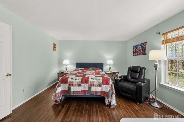 150 Nantwich Court, Franklin Twsp, NJ 08873