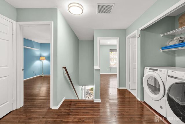 150 Nantwich Court, Franklin Twsp, NJ 08873