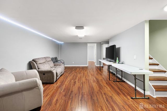 150 Nantwich Court, Franklin Twsp, NJ 08873