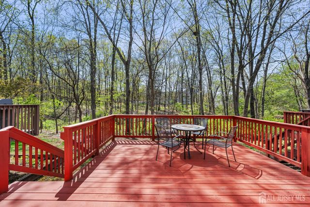 150 Nantwich Court, Franklin Twsp, NJ 08873