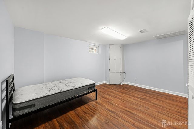 150 Nantwich Court, Franklin Twsp, NJ 08873