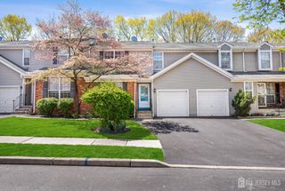 150 Nantwich Court, Franklin Twsp, NJ 08873