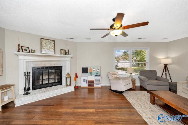 14921 Clovercrest Drive SE, Huntsville, AL 35803