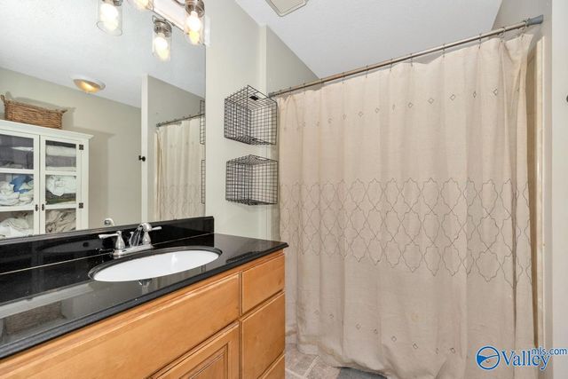 14921 Clovercrest Drive SE, Huntsville, AL 35803