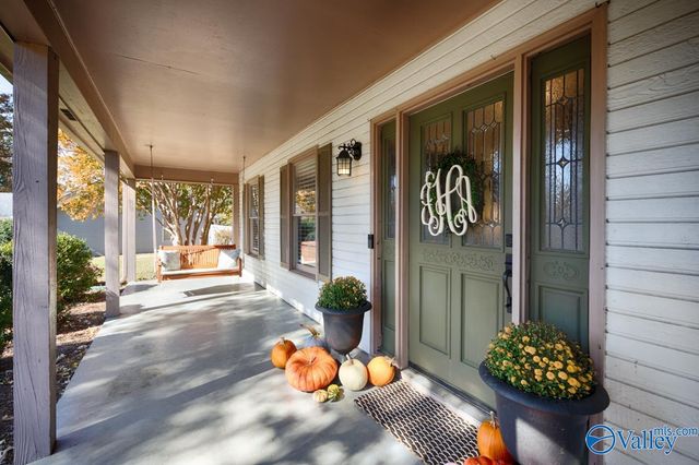 14921 Clovercrest Drive SE, Huntsville, AL 35803