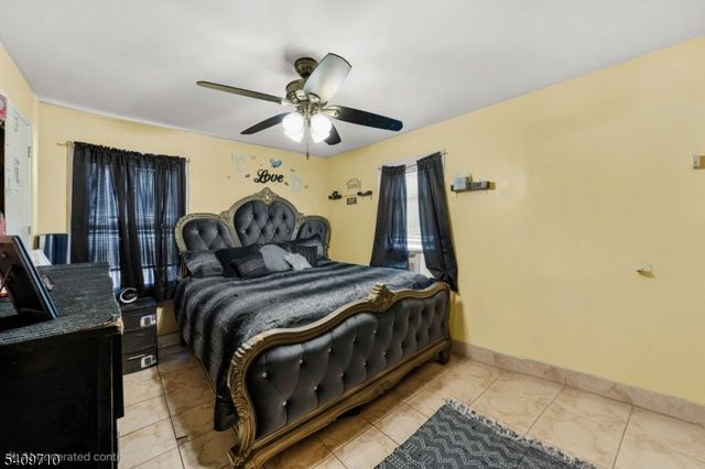 280 8Th Ave, Paterson City, NJ 07514