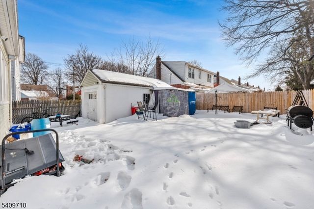 280 8Th Ave, Paterson City, NJ 07514