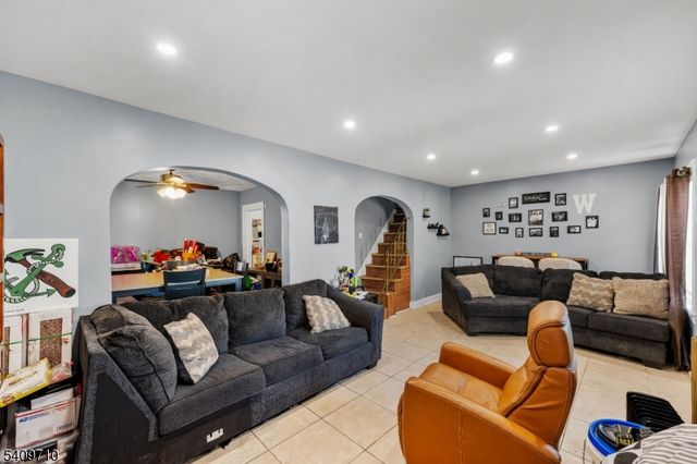 280 8Th Ave, Paterson City, NJ 07514