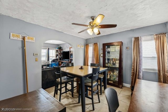 280 8Th Ave, Paterson City, NJ 07514