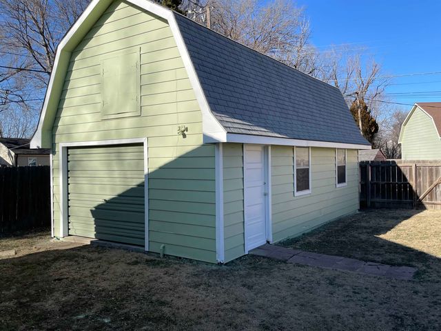 5910 Bunting, Wichita, KS 67218