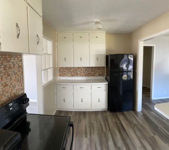 5910 Bunting, Wichita, KS 67218