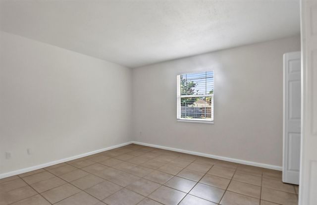 1050 SW COLORADO Avenue, Port St. Lucie, FL 34953