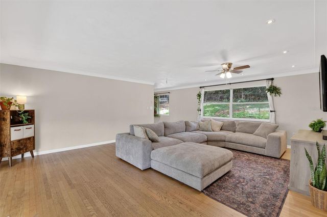 1811 HILLTOP DRIVE, Mount Dora, FL 32757