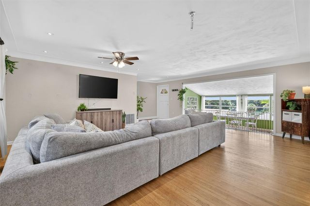 1811 HILLTOP DRIVE, Mount Dora, FL 32757