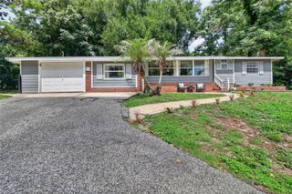 1811 HILLTOP DRIVE, Mount Dora, FL 32757