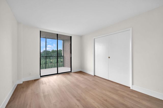 3900 N Hills Drive 414, Hollywood, FL 33021