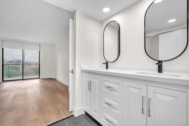 3900 N Hills Drive 414, Hollywood, FL 33021