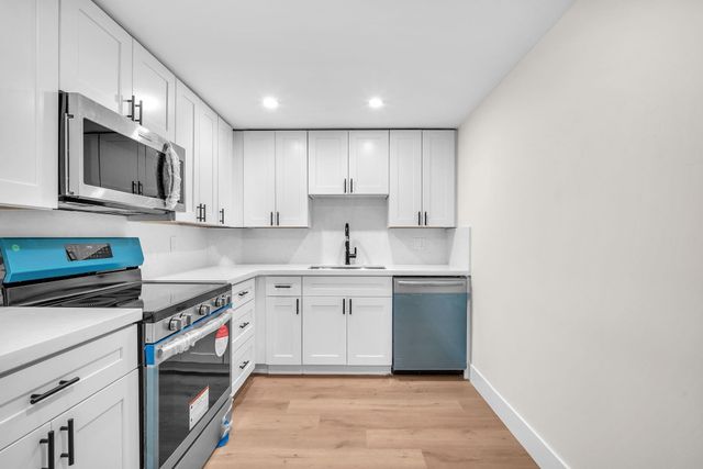 3900 N Hills Drive 414, Hollywood, FL 33021