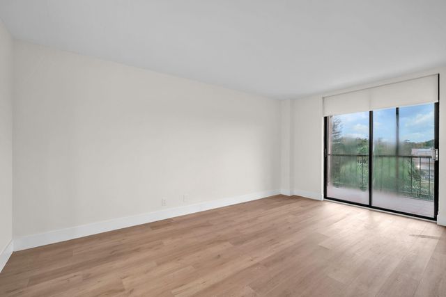 3900 N Hills Drive 414, Hollywood, FL 33021