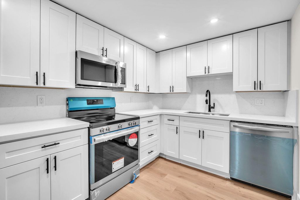 3900 N Hills Drive 414, Hollywood, FL 33021