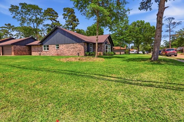 3300 Knight Ln, Baytown, TX 77521