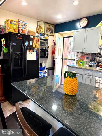 7916 RIGGS RD, Hyattsville, MD 20783