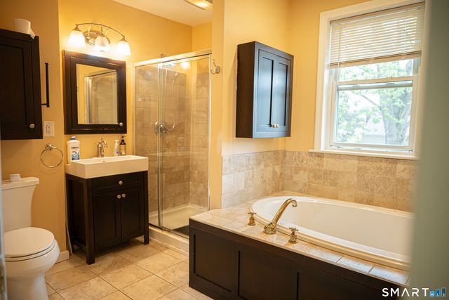 51 Nesbit Avenue, West Hartford, CT 06119
