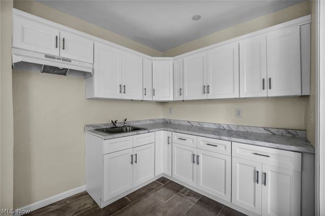 1726 Holyoke Avenue, East Cleveland, OH 44112