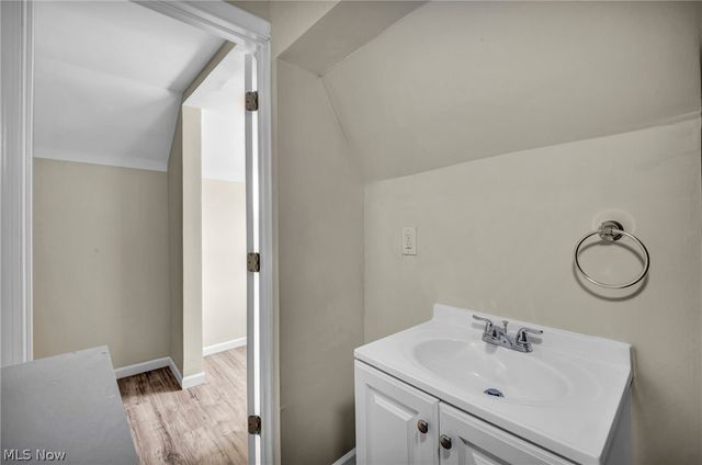 1726 Holyoke Avenue, East Cleveland, OH 44112