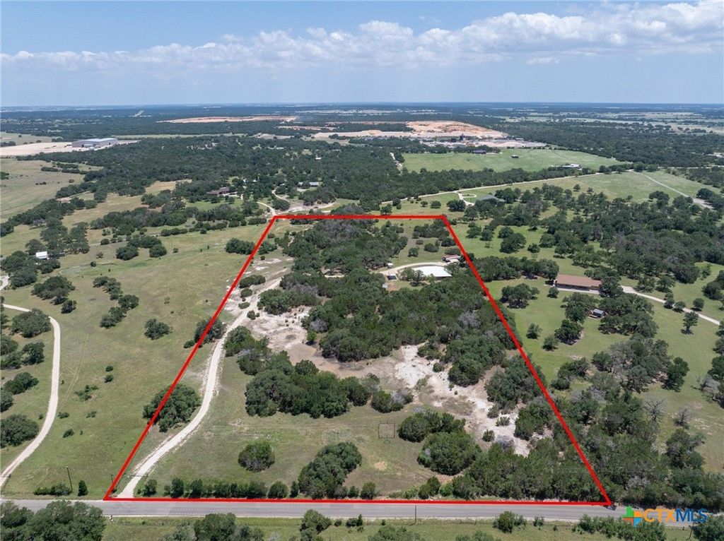 1201 County Road 229, Florence, TX 76527