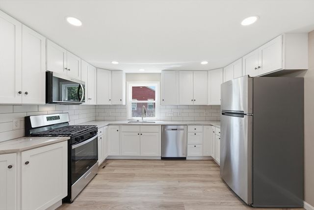 85 Barbara St, Chicopee, MA 01020