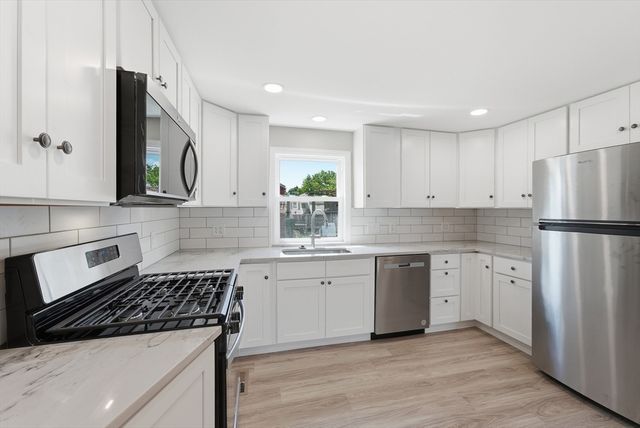 85 Barbara St, Chicopee, MA 01020