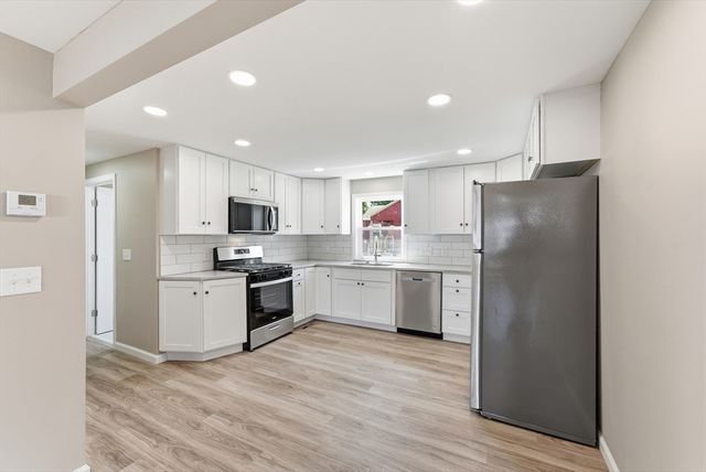 85 Barbara St, Chicopee, MA 01020