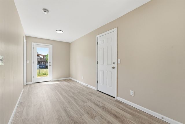85 Barbara St, Chicopee, MA 01020
