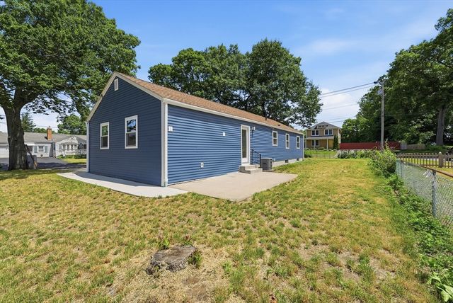 85 Barbara St, Chicopee, MA 01020