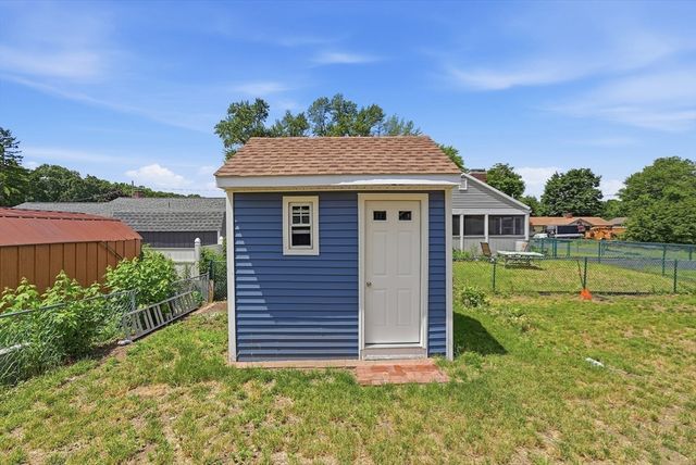 85 Barbara St, Chicopee, MA 01020