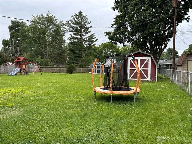 1069 Whitestone Road, Xenia, OH 45385