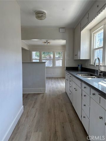 1073 Orizaba Avenue, Long Beach, CA 90804