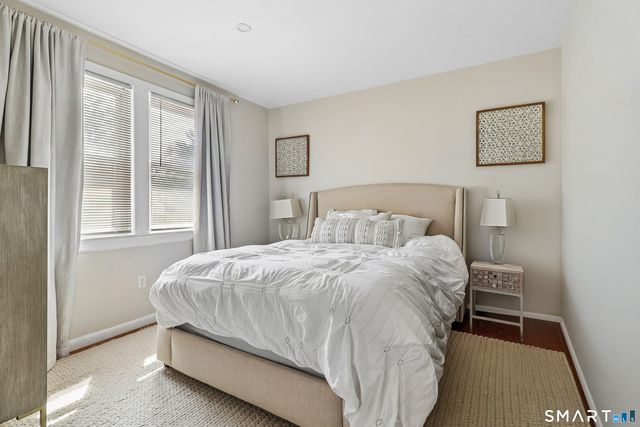 12 Husted Lane 3, New Canaan, CT 06840