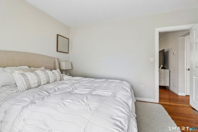 12 Husted Lane 3, New Canaan, CT 06840