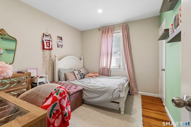 12 Husted Lane 3, New Canaan, CT 06840