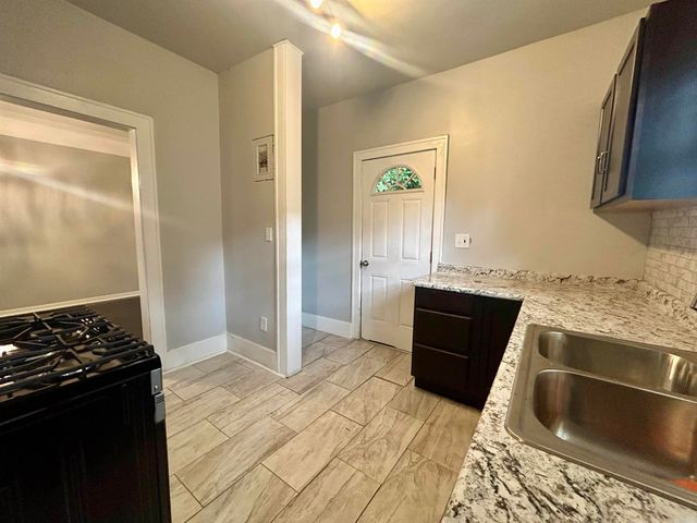 734 Maple, Camden, AR 71701