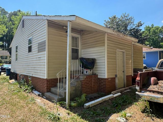 1635 Greenbriar Road, Durham, NC 27701