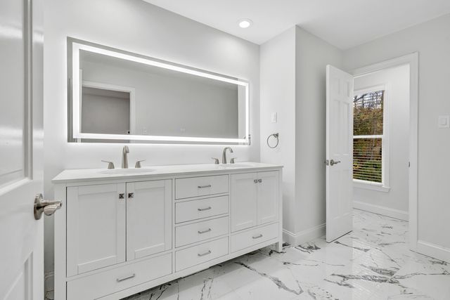 93 Putting Green Road North, Trumbull, CT 06611