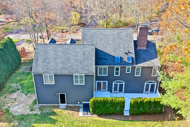 93 Putting Green Road North, Trumbull, CT 06611