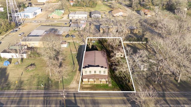 411 S Kaufman Street, Newton, TX 75966