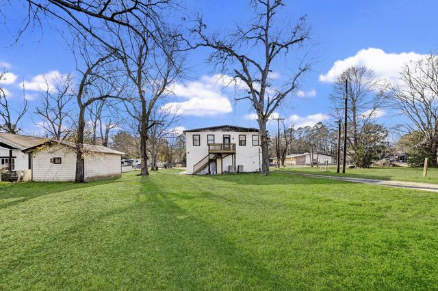 411 S Kaufman Street, Newton, TX 75966