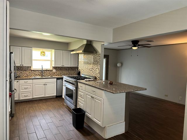 9414 Highmeadow Drive, Houston, TX 77063
